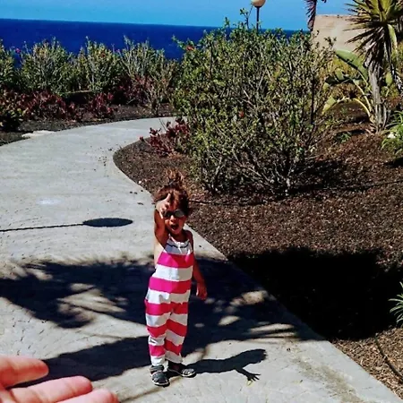 Rentenerife Familia Vilmar La Tejita-el Medano Granadilla De Abona